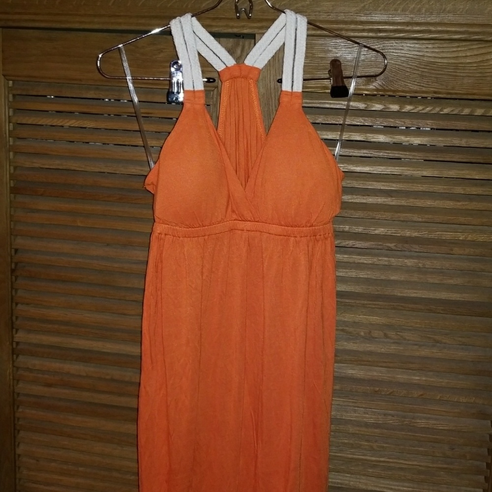 Amazing orange maxi dress!